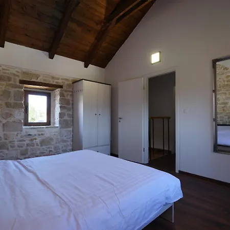 Dora With Heated Pool & Fitness Podgradina (Posedarje)