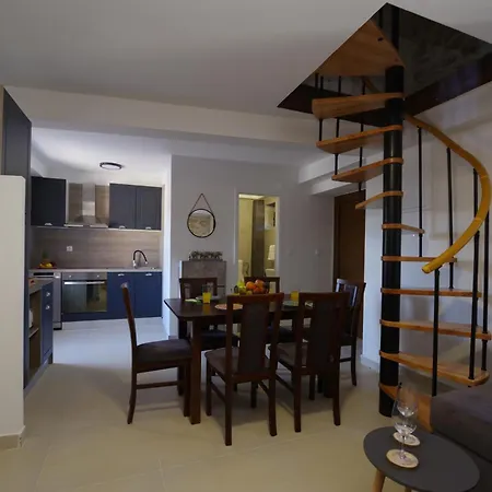 Dora With Private Pool Podgradina (Posedarje)