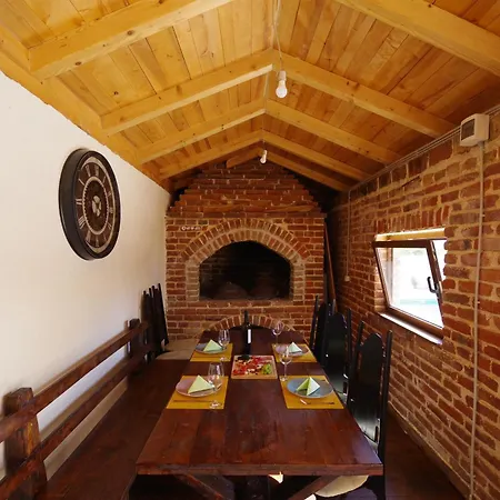 Dora With Heated Pool & Fitness Villa *