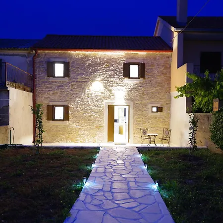 Villa Dora With Heated Pool & Fitness Podgradina (Posedarje)