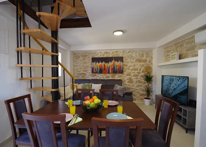 Dora With Private Pool Вилла