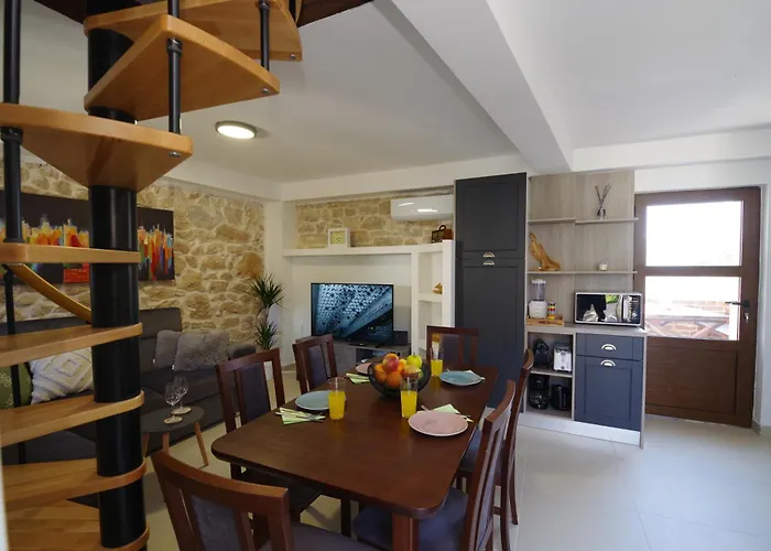 Вилла Dora With Private Pool