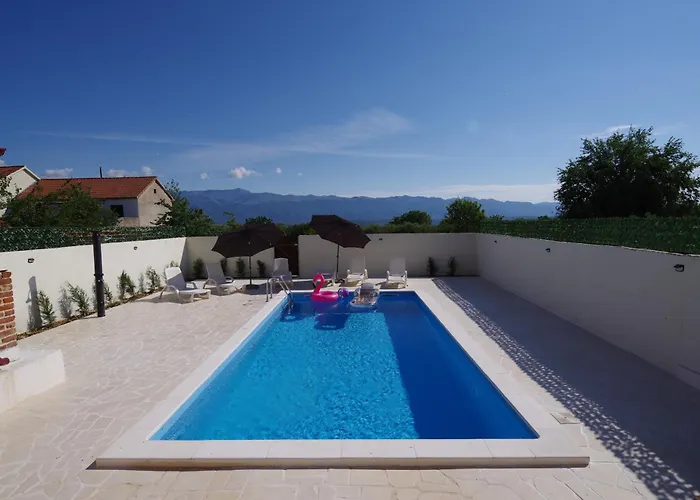 Dora With Private Pool 빌라 Podgradina (Posedarje)